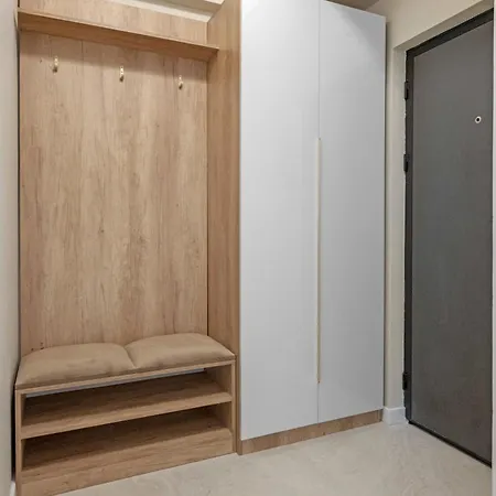 Coral إيفوري نورد