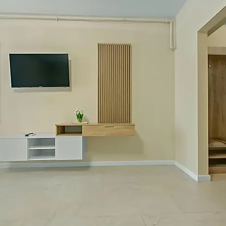 Coral מלון דירות 4*