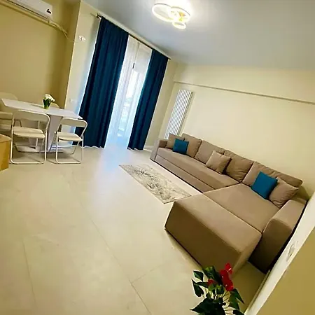 Coral מלון דירות 4*