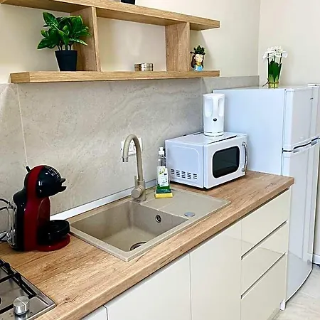 מלון דירות Coral 4*